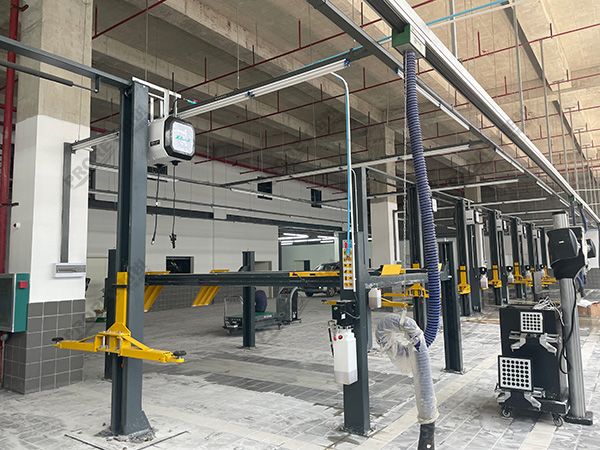 广西小鹏汽车4S店-南宁市五象汽车广场1